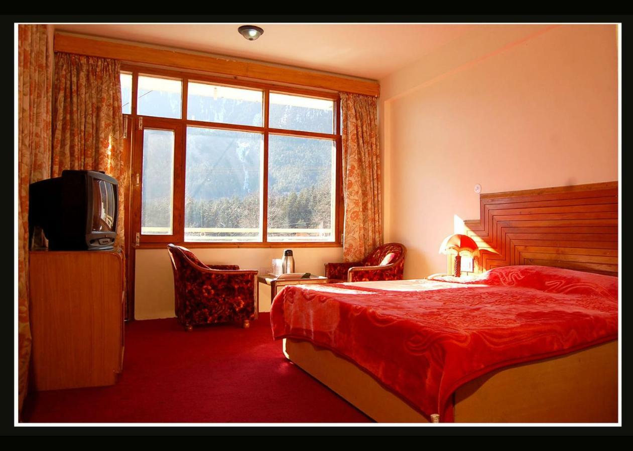 Hotel Nitesh Manāli Eksteriør bilde