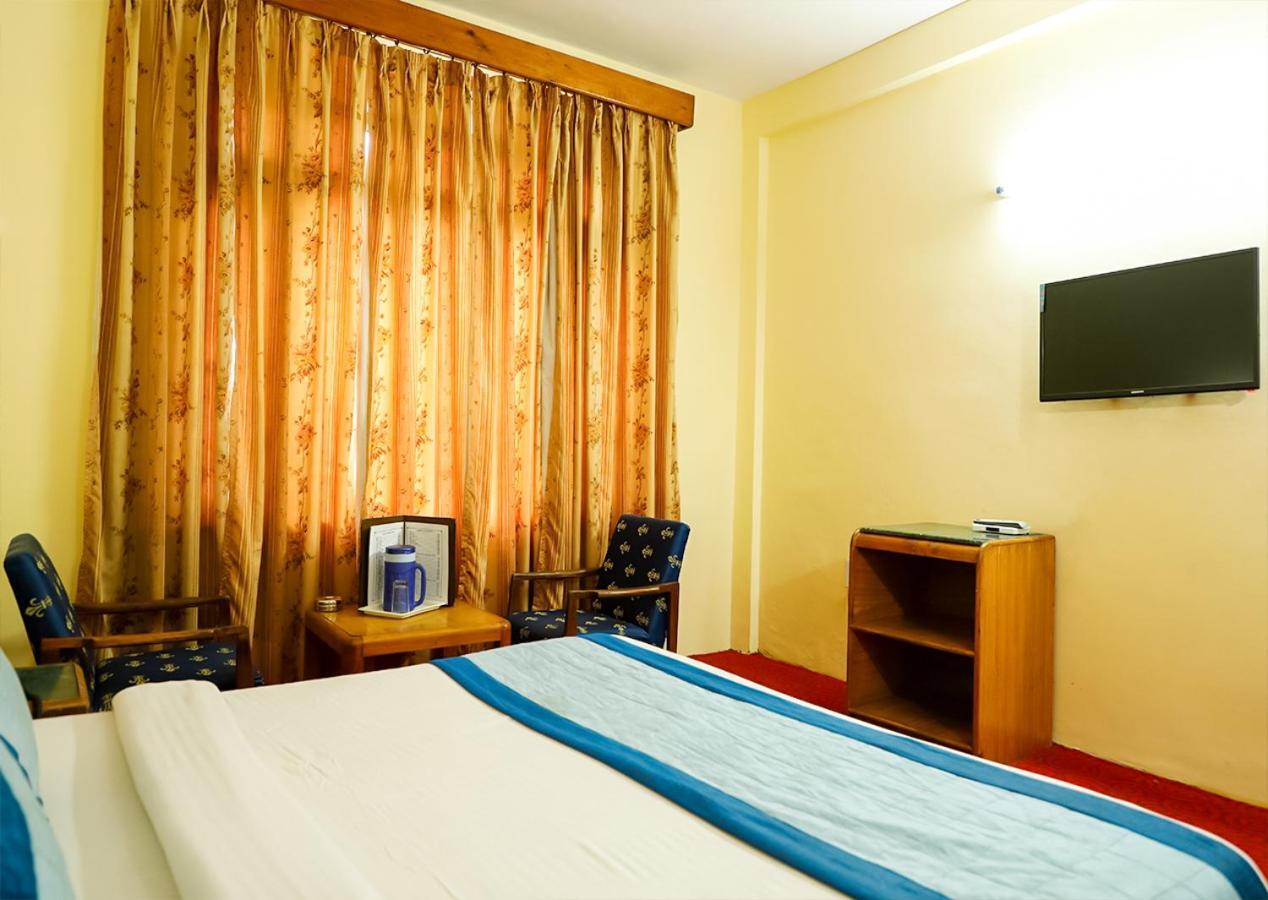 Hotel Nitesh Manāli Eksteriør bilde